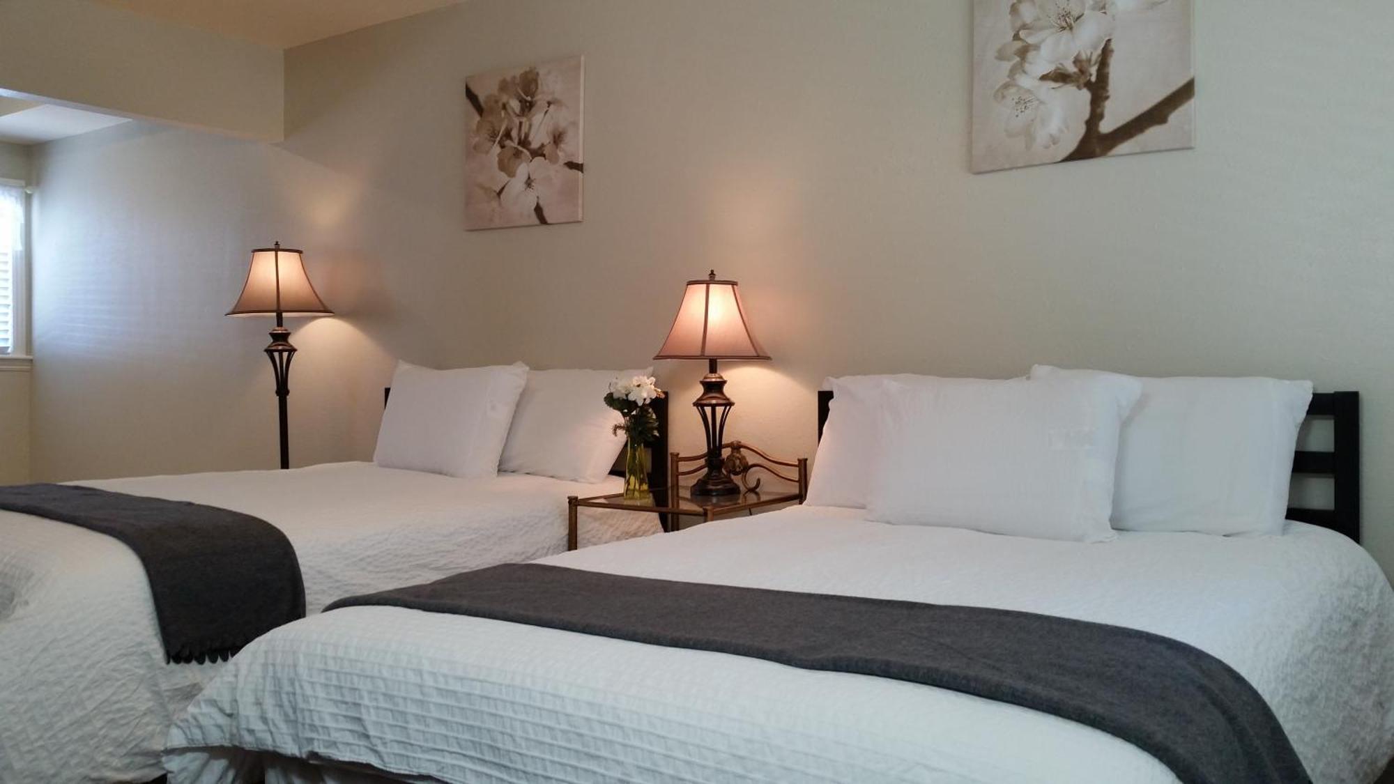 El Rancho Motel 3*