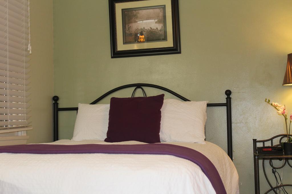 El Rancho Motel 3*