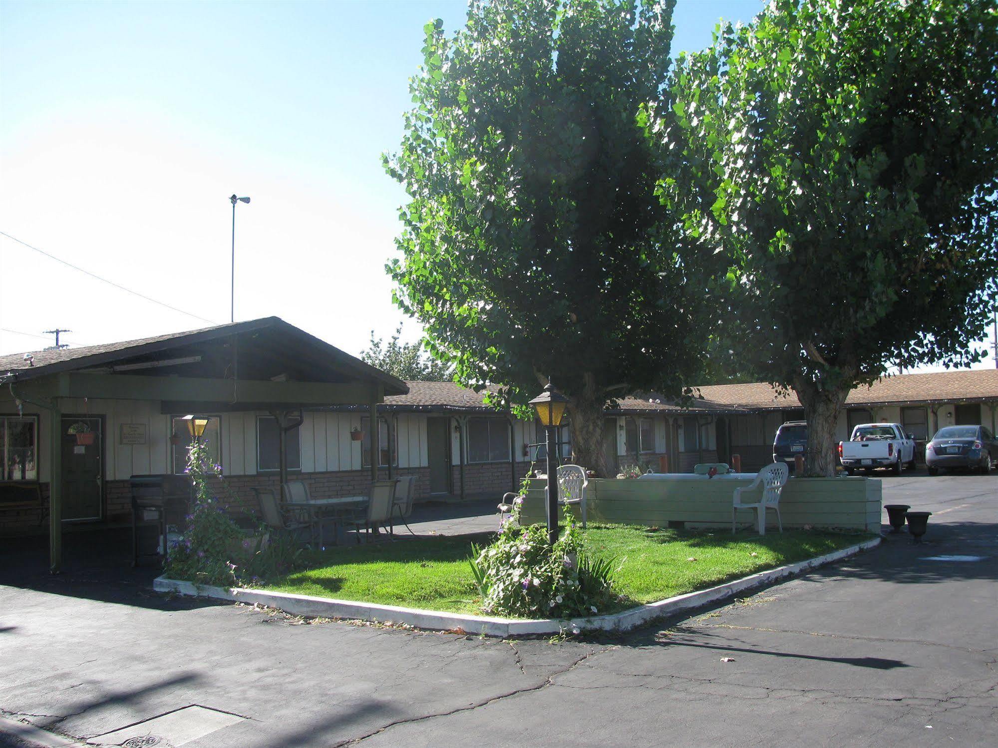 Motel El Rancho 3*