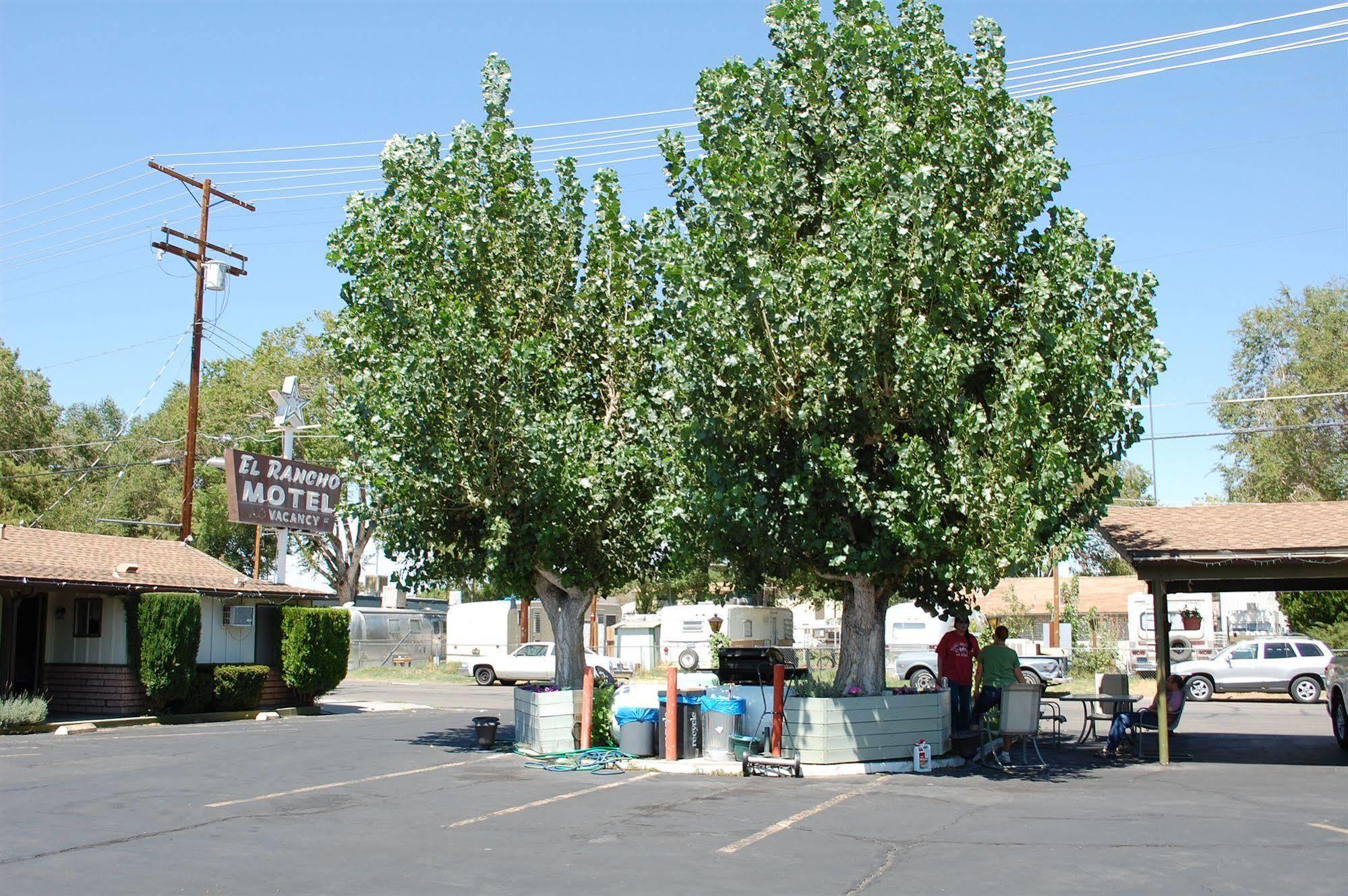 Motel El Rancho 3*